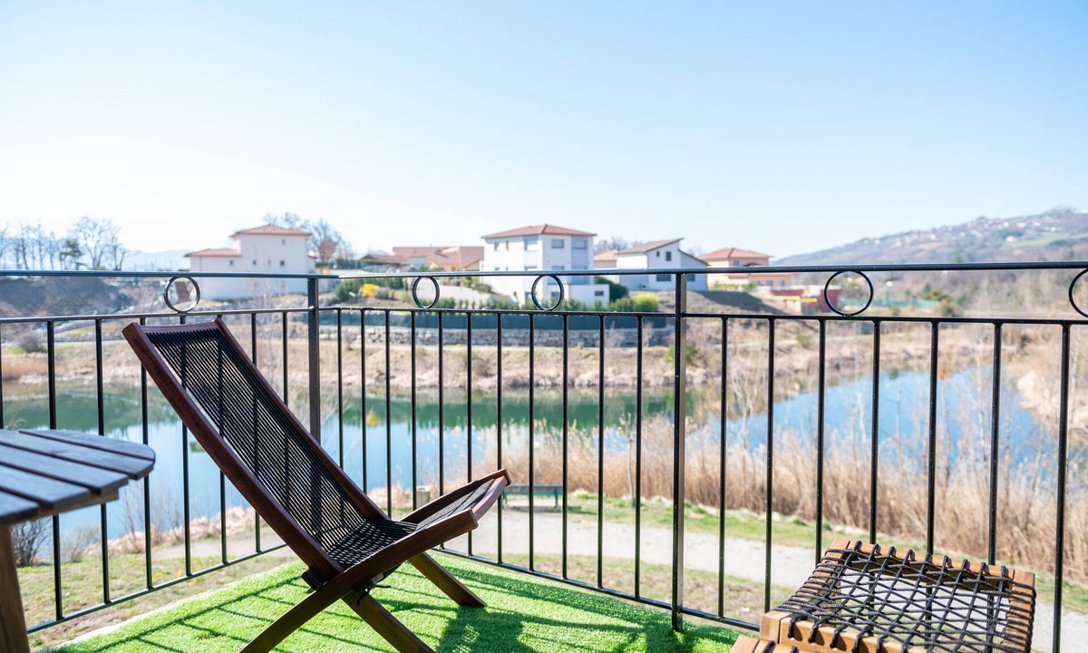 Gap Apartment | CHARMING T2 WITH LAKE VIEW, FULLY EQUIPPED TERRACE