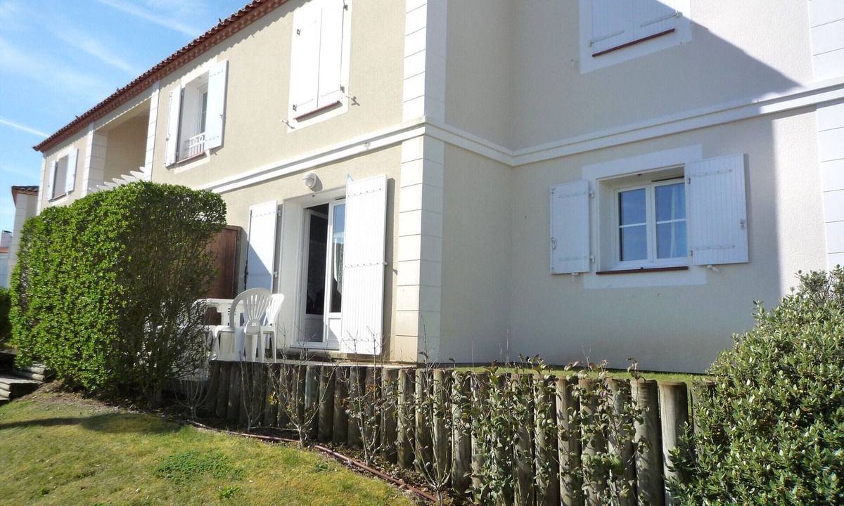 Les Sables d'Olonne Apartment | Charming T3 Apartment near Wild Coast, Pool, and Beaches