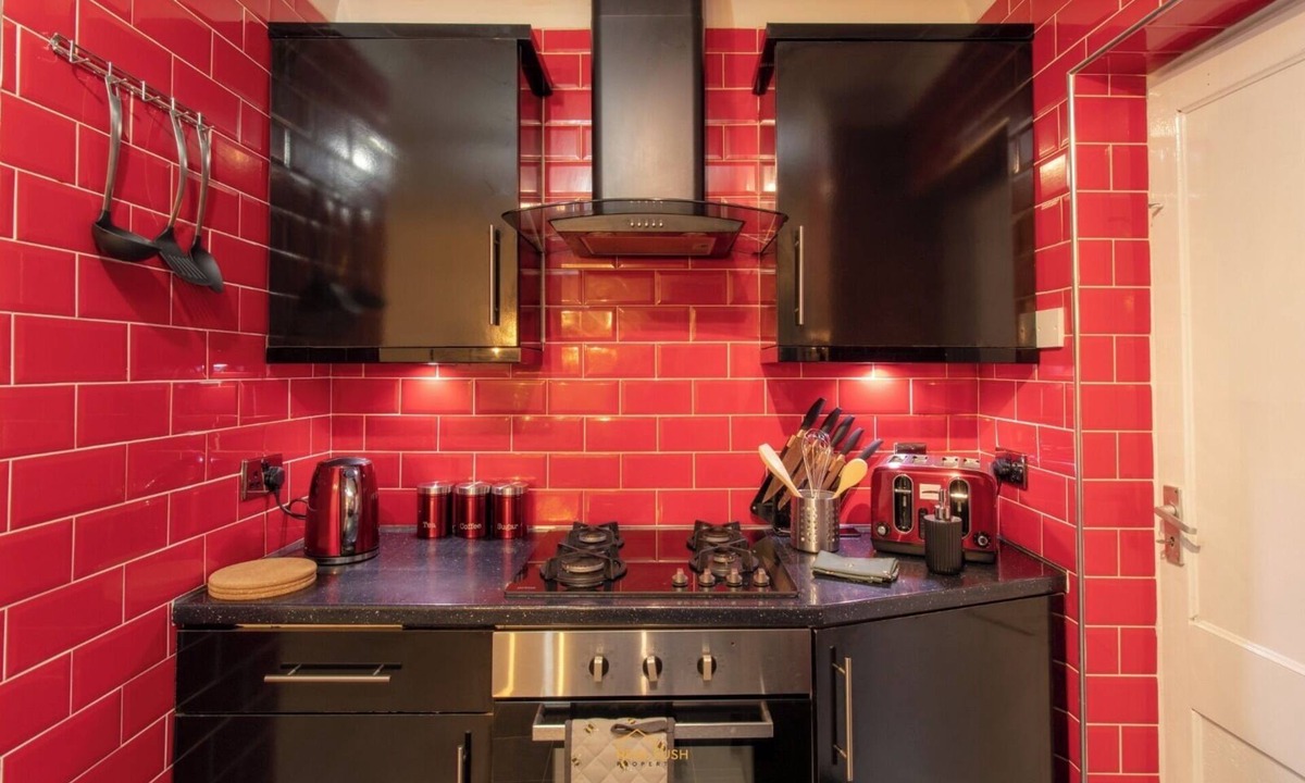 Castle Bromwich House | Charming Three Bedroom House in Birmingham