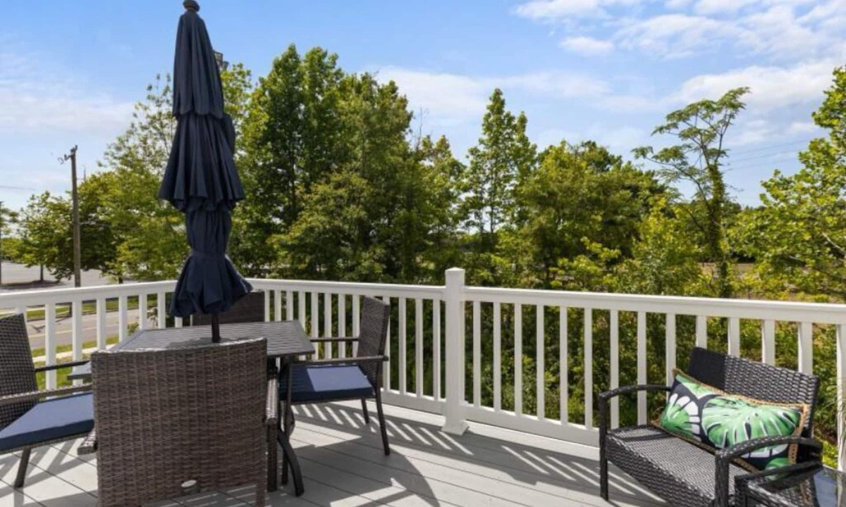 Portsmouth House | Charming townhome with prime location, upscale amenities, & personalized service