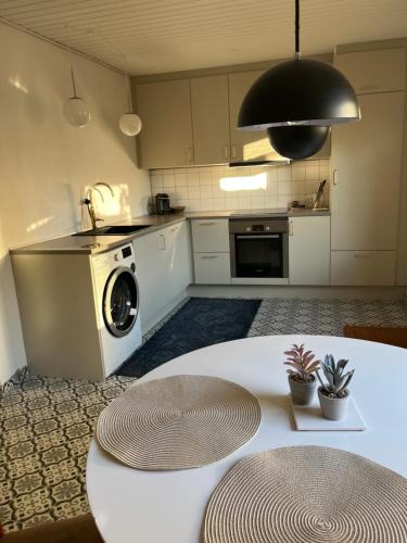 Odense Apartment | Charming townhouse in CityCenter Townhouse - free parking