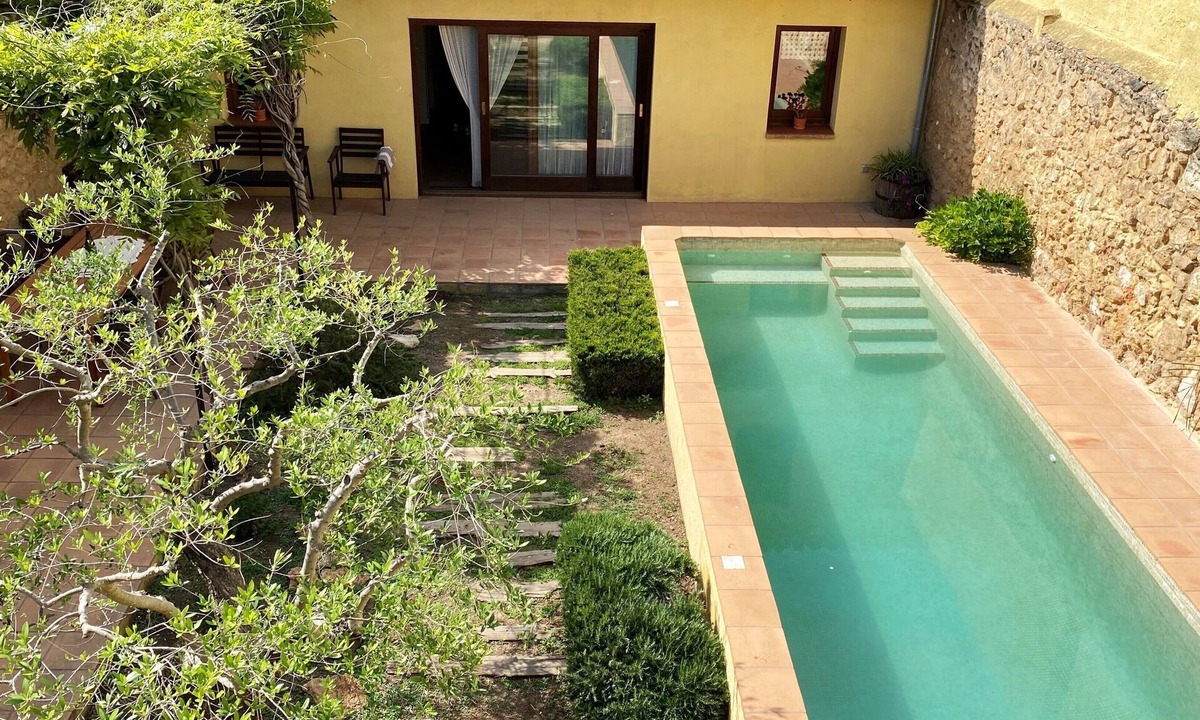 Castellet i la Gornal House | Charming townhouse with private pool close to Barcelona
