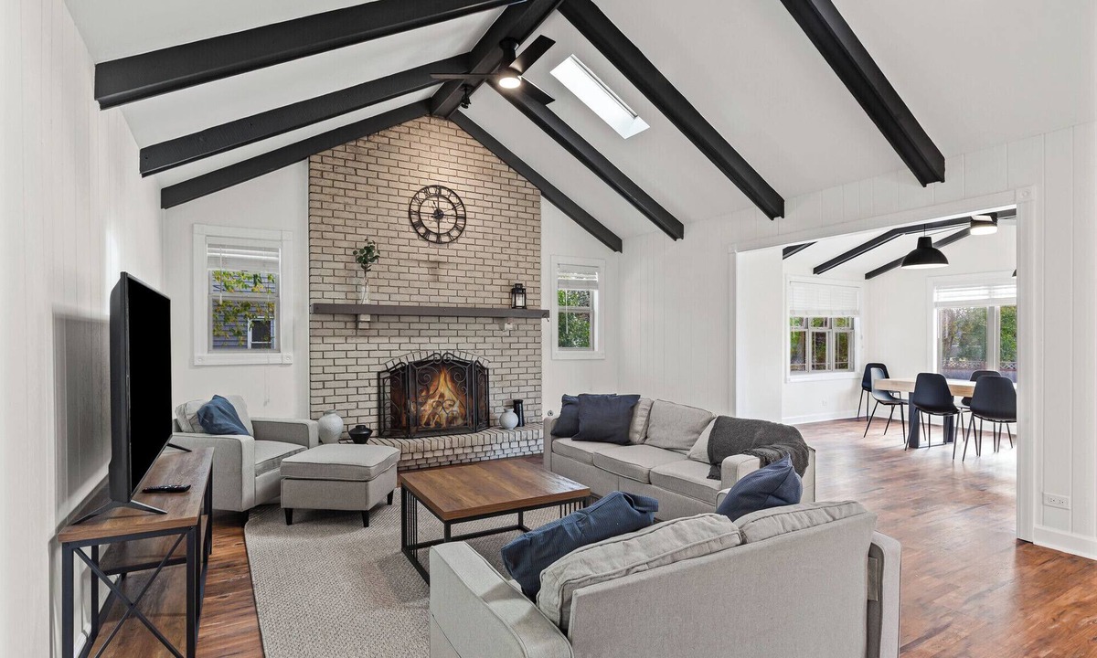 Naperville House | Charming Tudor Retreat in Naperville — Spacious, Peaceful, and Newly Renovated!