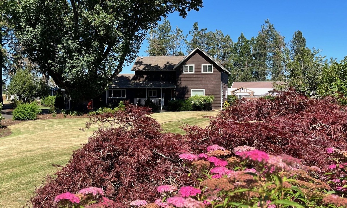 West Stayton Other | Charming turn of the century Farmhouse near Silver Falls State Park and wineries