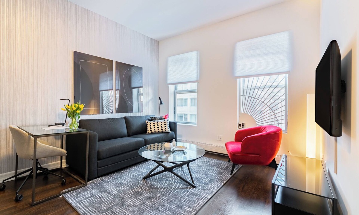 Upper East Side Apartment | Charming Two Bedroom Conveniently Located on UES