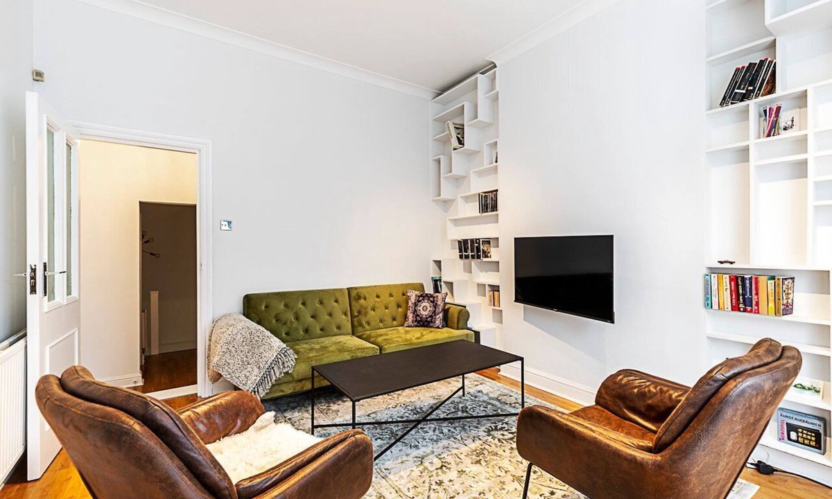 West Hampstead Apartment | Charming Two-Bedroom Flat in West Hampstead