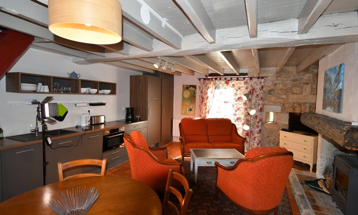 Soyaux Cottage | Charming two-bedroom self-catered cottage with steep staircase. Shared pool.