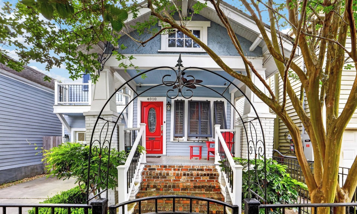 Irish Channel House | Charming Uptown Guest Suite Private Bed & Bath