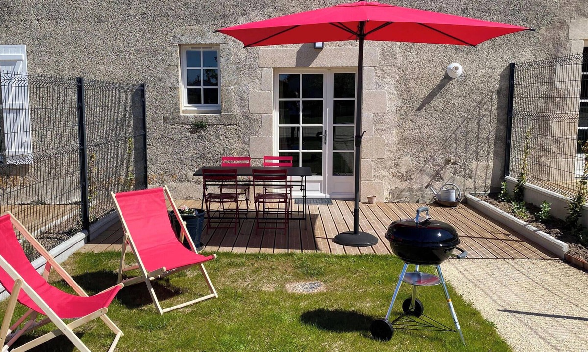 La Gaubretiere Cottage | Charming Vendée Cottage with Garden - 6 Guests