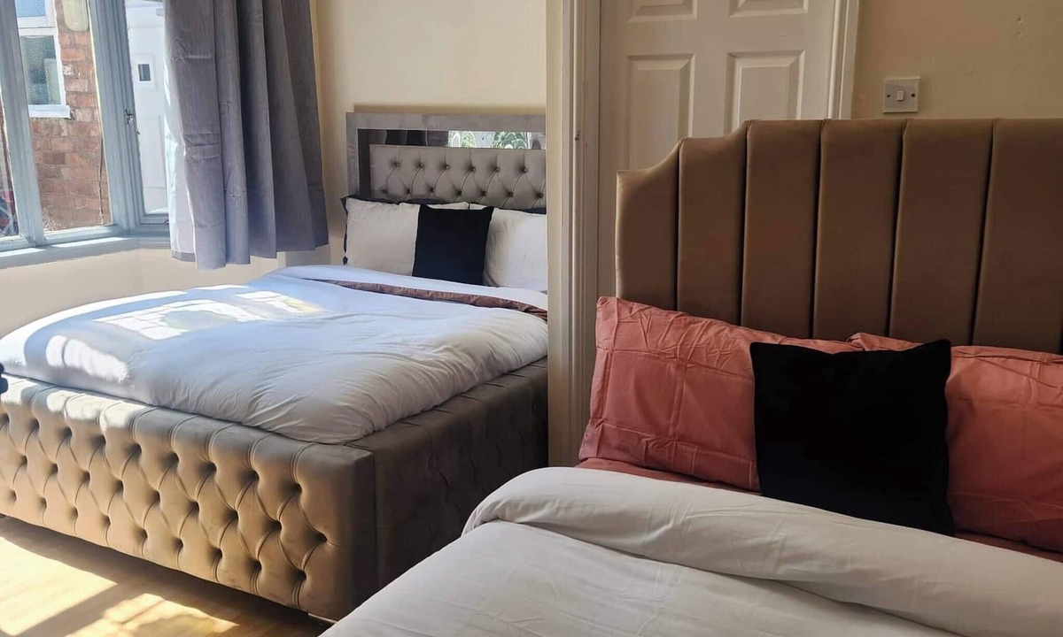 Wolverhampton Apartment | Charming Victorian Apartment in Central Wolverhampton