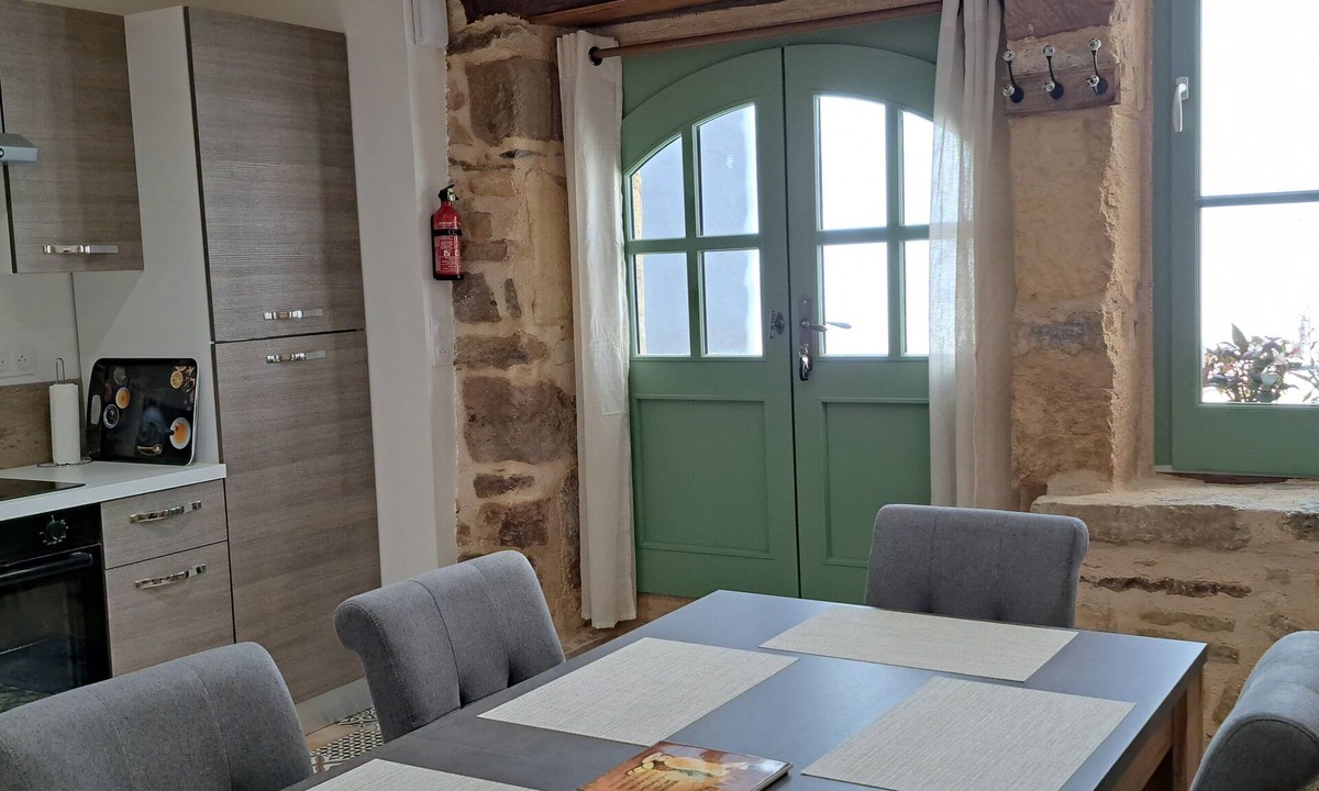 Saint-Come-d'Olt House | Charming village house