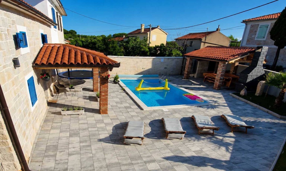 Gabonjin Villa | Charming Villa Kristina with Pool