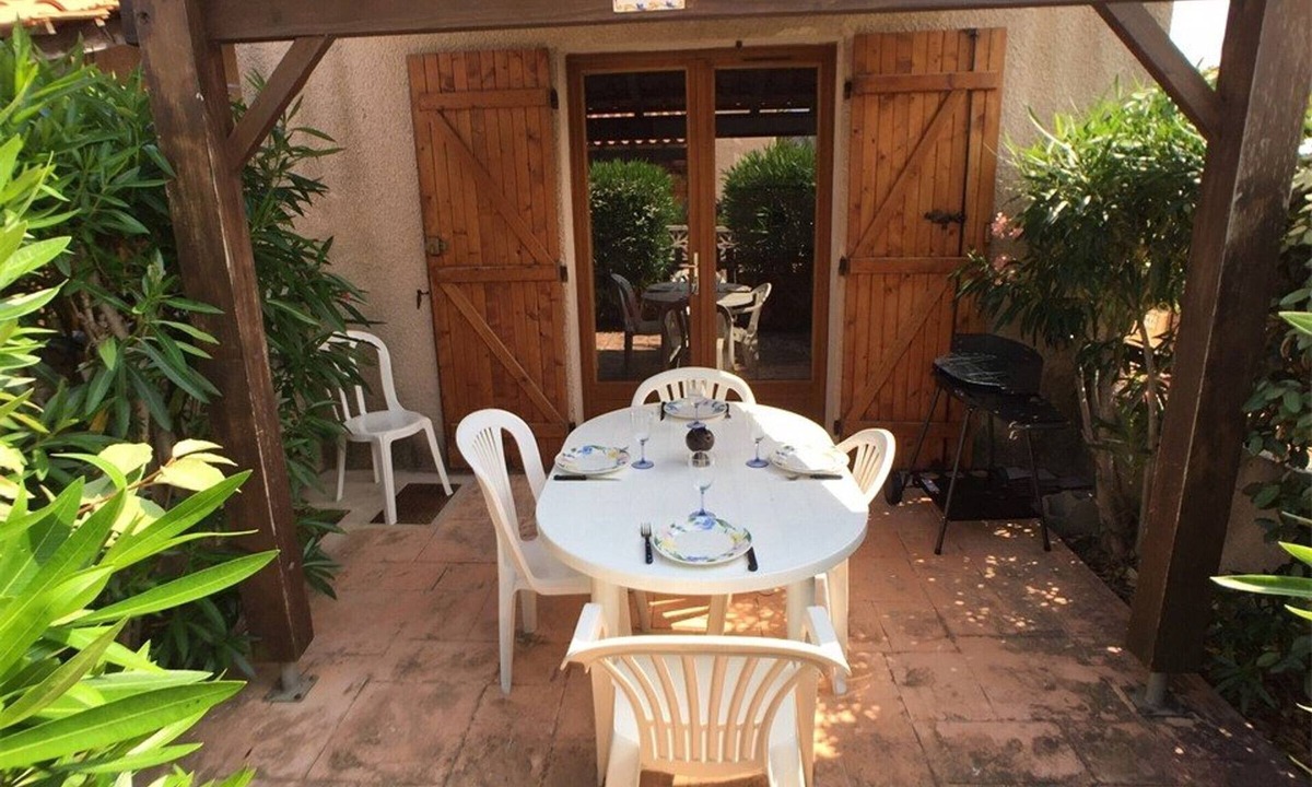Le Barcares Villa | Charming Villa with Mezzanine, Pool Access, 6 Guests - Le Barcarès