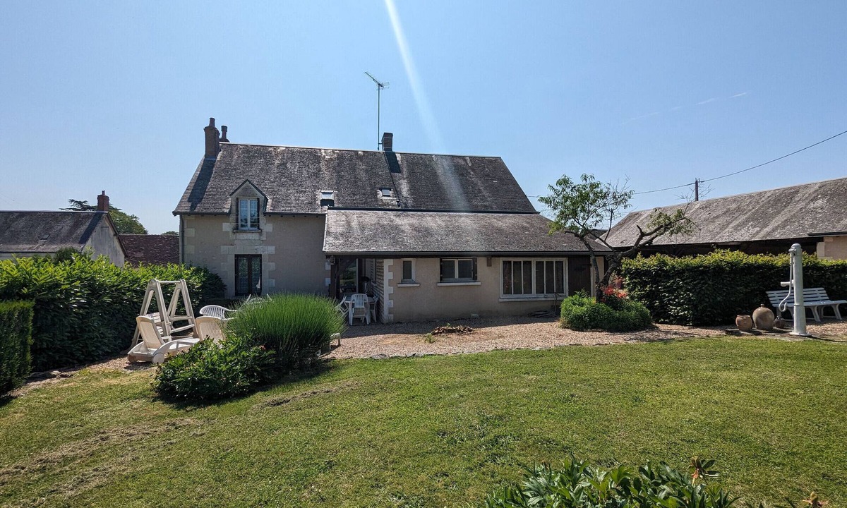 Preaux Cottage | Charming Village House with Large Garden, Games Room, and Proximity to Loire Castles and Beauval Zoo