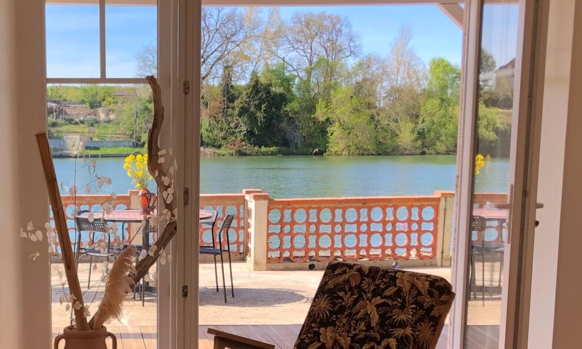 Marssac-sur-Tarn House | CHARMING WATERFRONT GITE WITH PRIVATE PONTOON, ROWBOAT AND CANOE