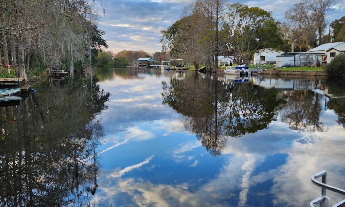 Inverness Cottage | Charming water front cottage with central AC,quiet area in lovely Inverness