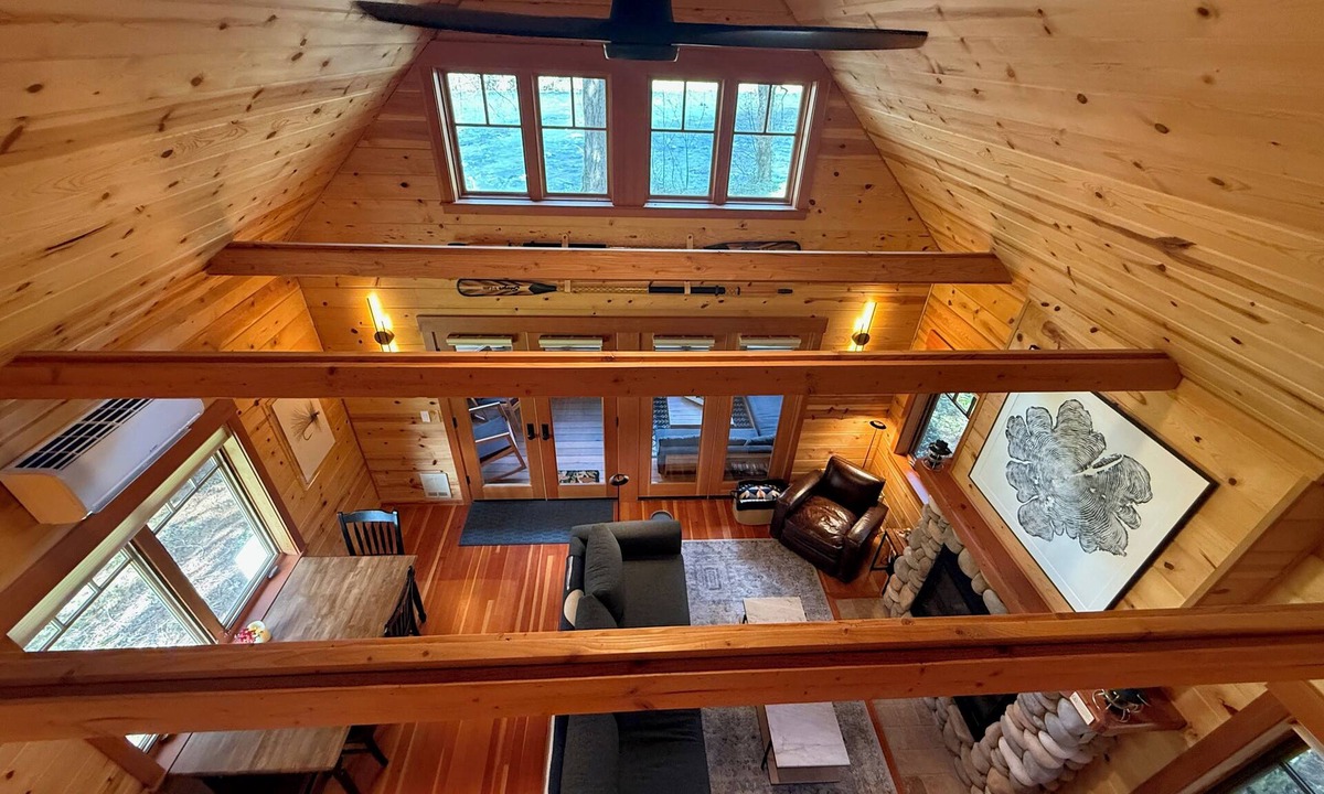 McKenzie Bridge Cabin | Charming Waterfront Cabin in McKenzie Bridge with WiFi, AC