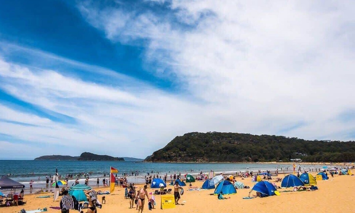 Woy Woy House | Charming Waterfront Cottage -Pet Friendly - WoyWoy