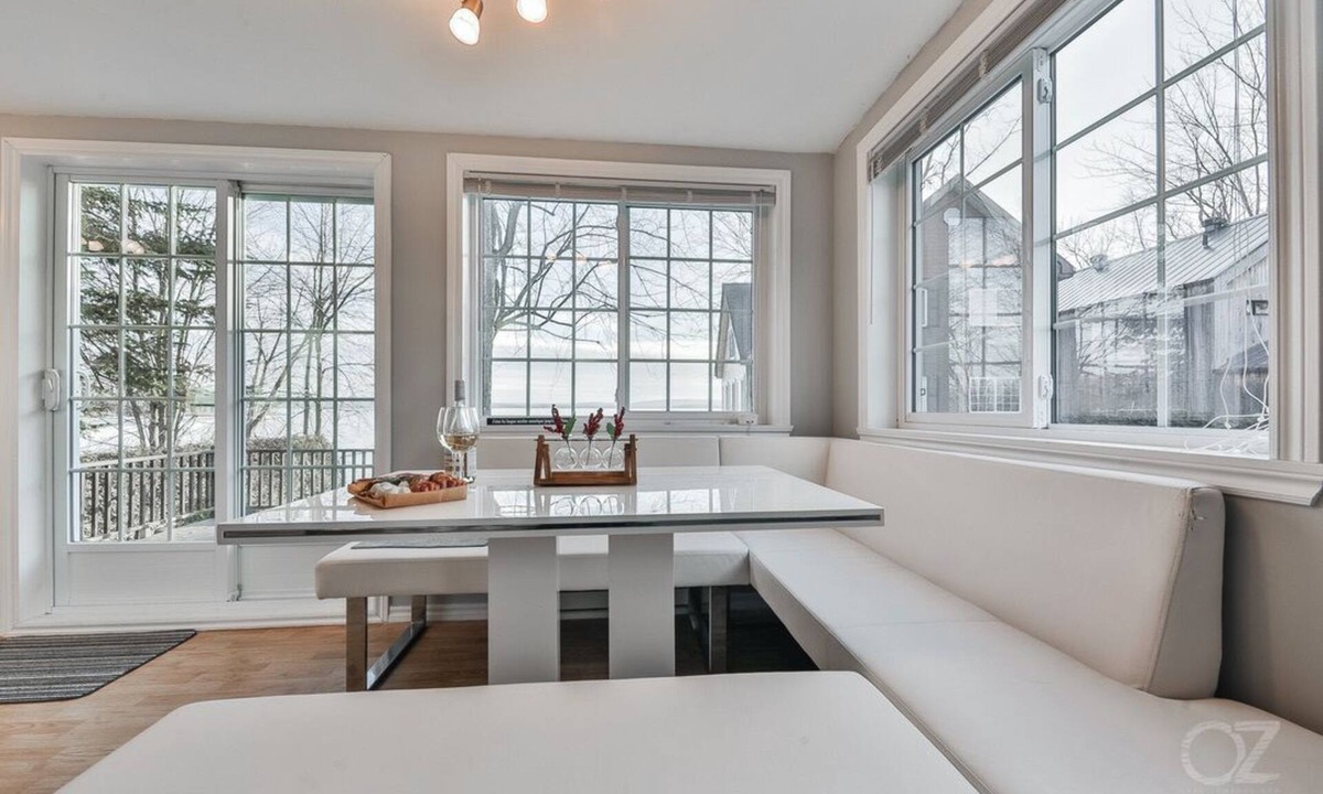 Saint-Placide Cottage | Charming Waterfront Laurentian Cottage