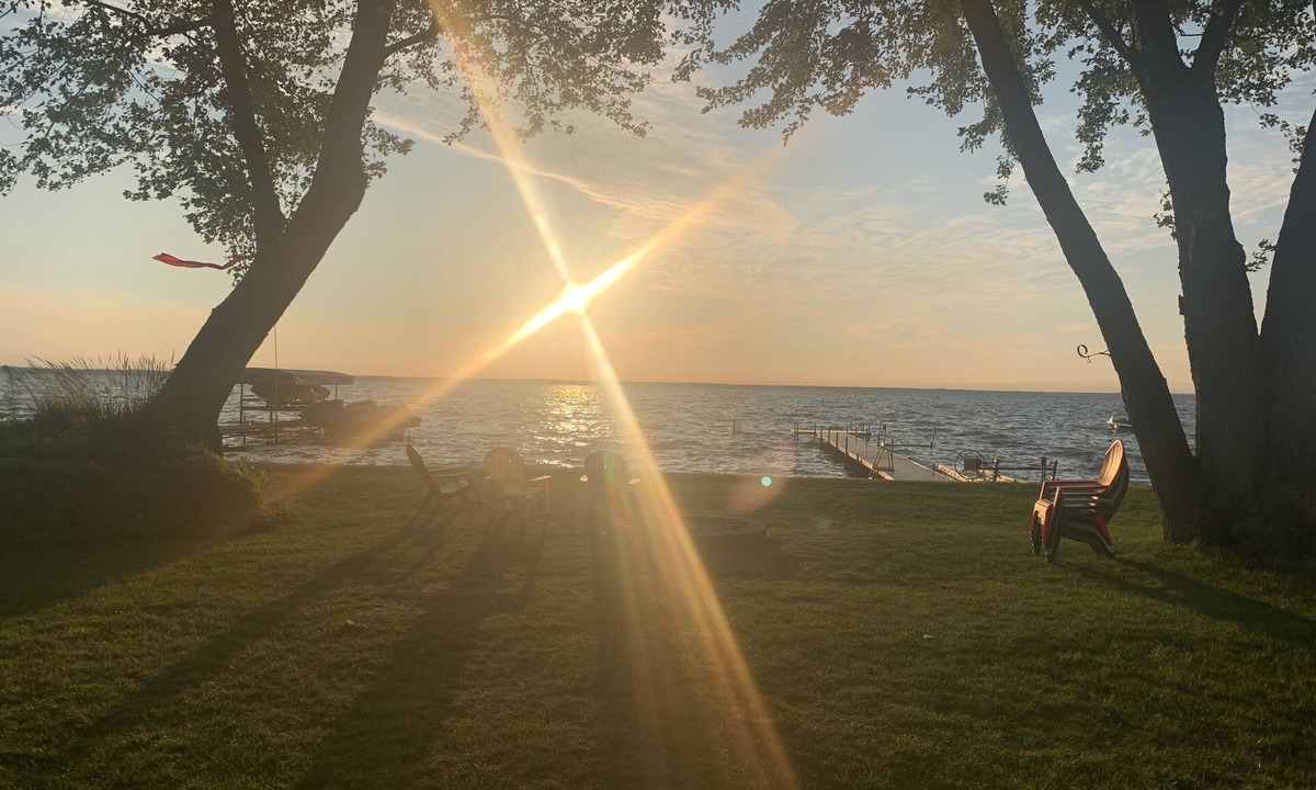 Houghton Lake Heights House | ⭐️ Charming Waterfront Home! ⭐️