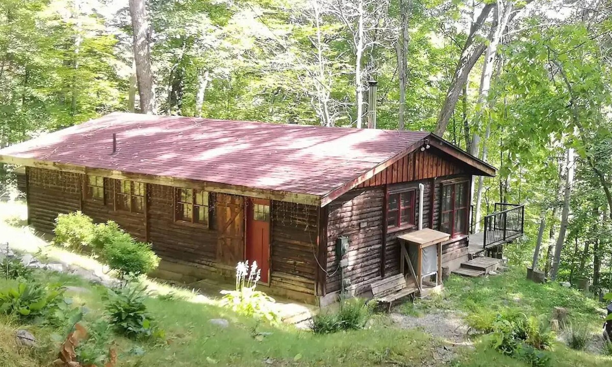 Greater Madawaska Cottage | Charming waterfront cottage @serene natural beautynn