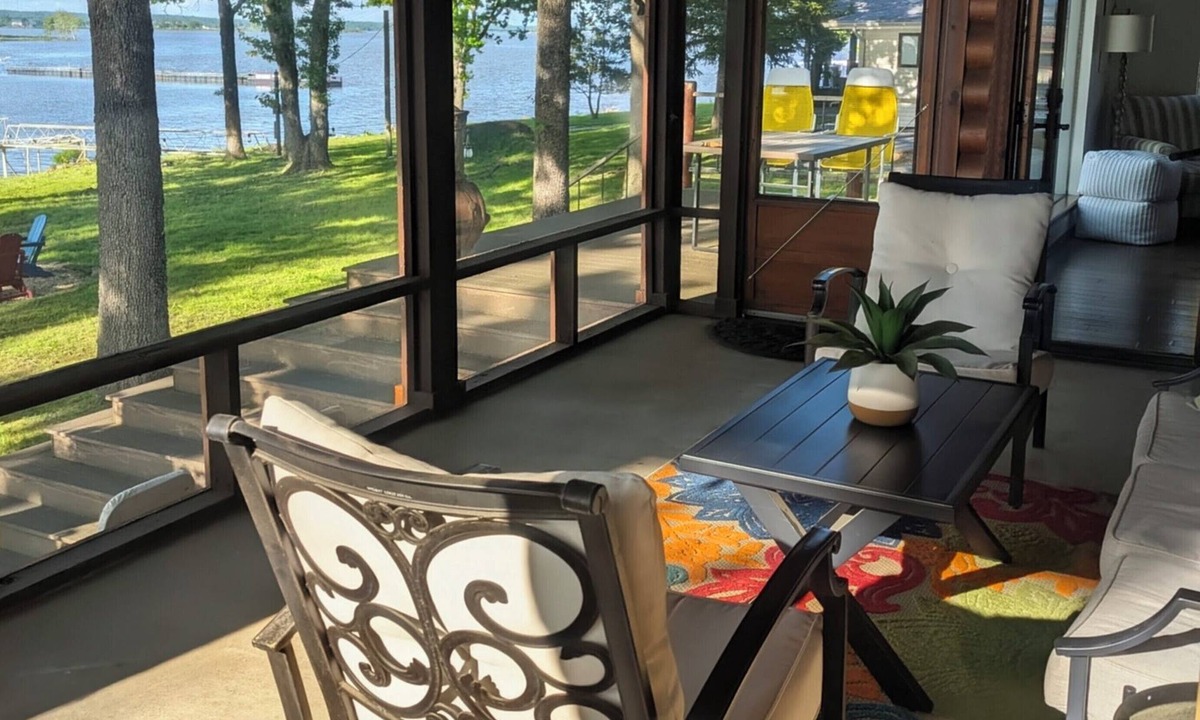 Afton Cabin | Charming Waterfront Cabin on Monkey Island at Grand Lake. Pet Friendly!