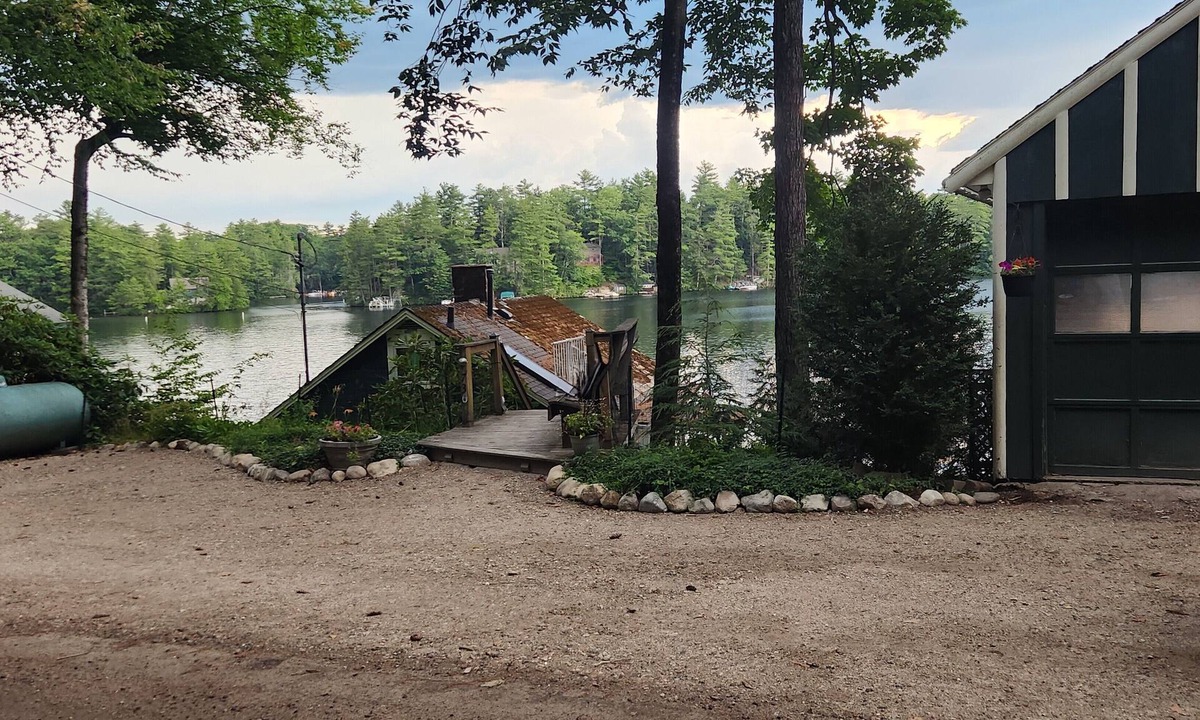 Acton Cottage | Charming Waterfront Cottage on Pristine Great East Lake