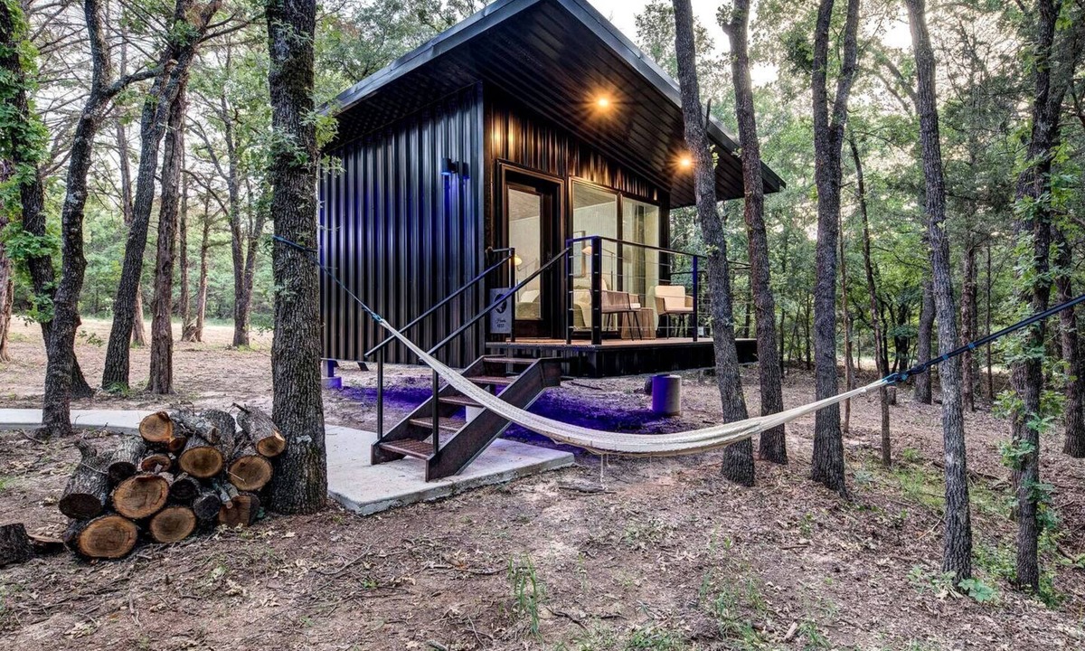 Alvord Cabin | Charming Woodland Cabin Retreat near River and Grasslands in Texas
