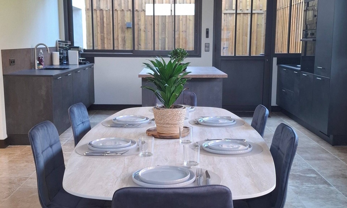 Branne House | Charming workshop with jacuzzi near St-Emilion