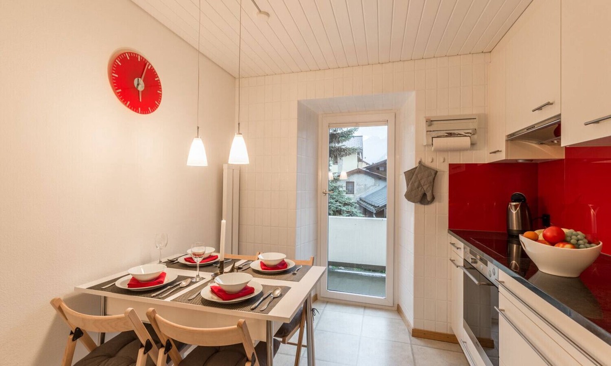 Engadin Scoul Apartment | Chasa Silvretta: Newly furnished, well located 2.5 room holiday flat