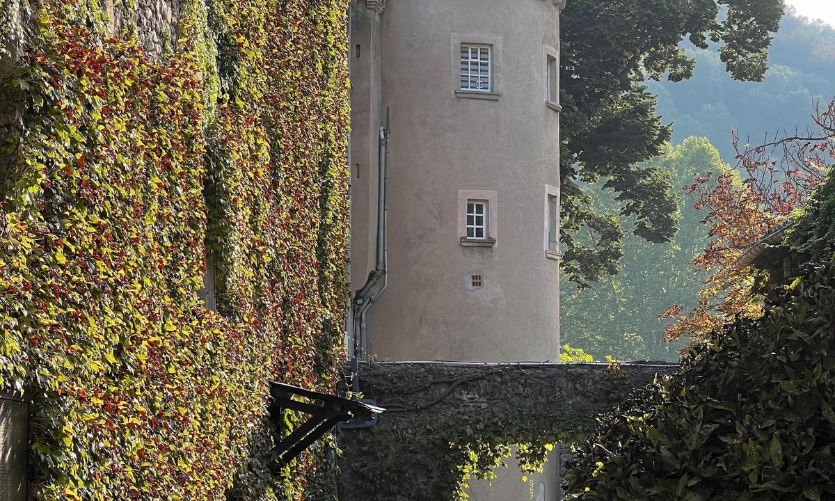 Saint-Andre-de-Majencoules House | Chateau du rey Restaurant L'Abeuradou