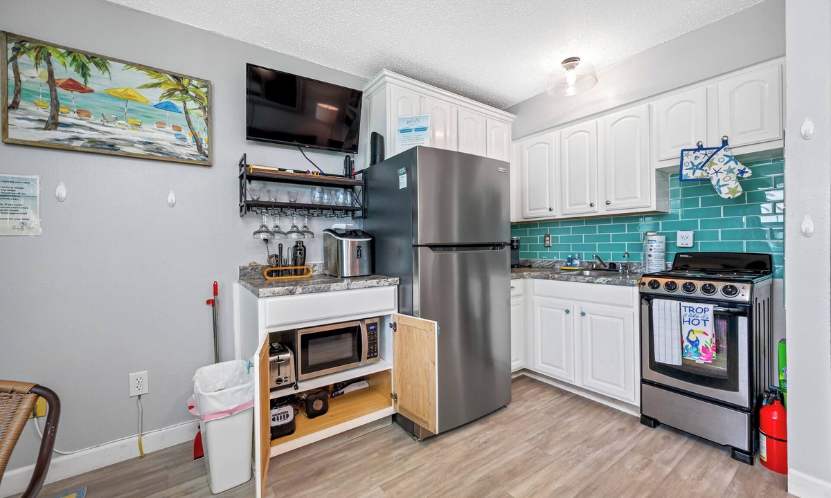Belleair Beach Condo | Chateau 4E- Beachfront Condo with Pool Closed Special Discounts!