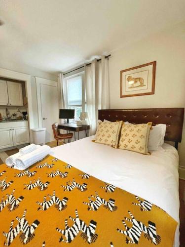 Dwight House | Chateau Blanc Yale Located Downtown