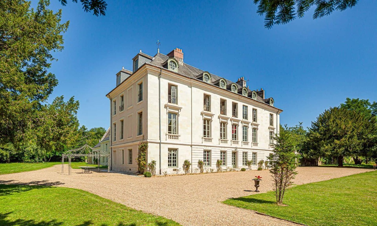La Croix-en-Touraine Other | Chateau Coeur - Eight Bedroom Castle, Sleeps 14