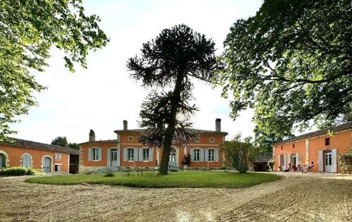 Saint-Ciers-sur-Gironde Bed & Breakfast | Chateau Ciers