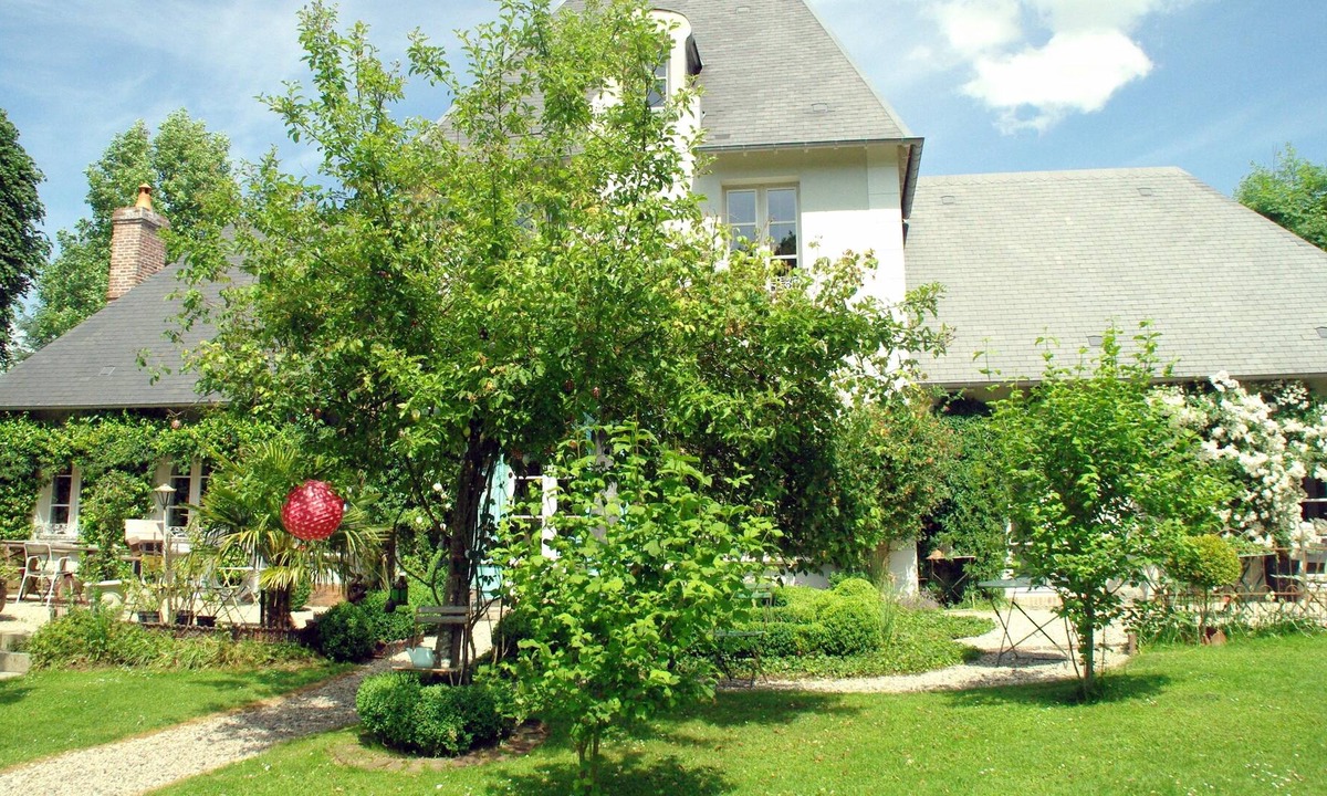 Fourneville House | Chateau / Country House