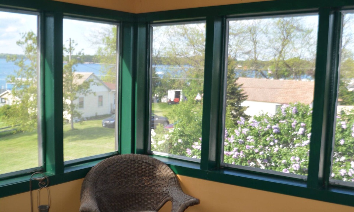 Frontenac Bed & Breakfast | Chateau Country Inn