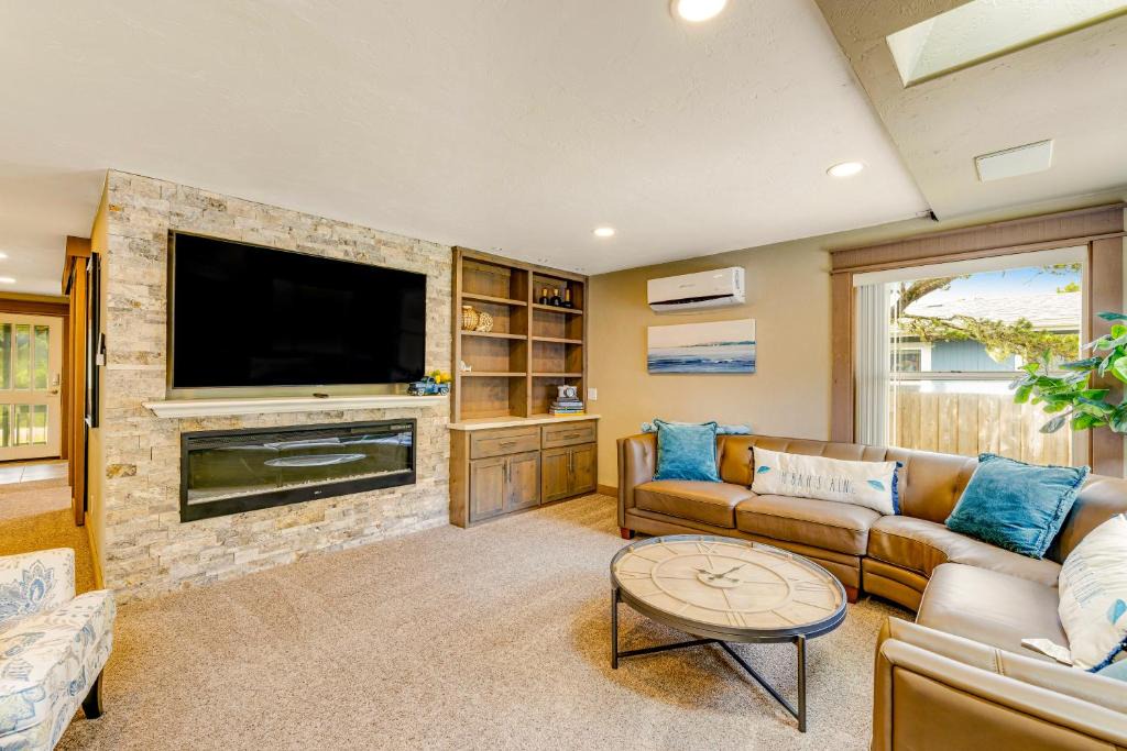 Bayshore House | Chateau De Bay