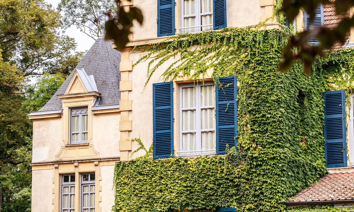 Villerest Hotel | Chateau De Champlong