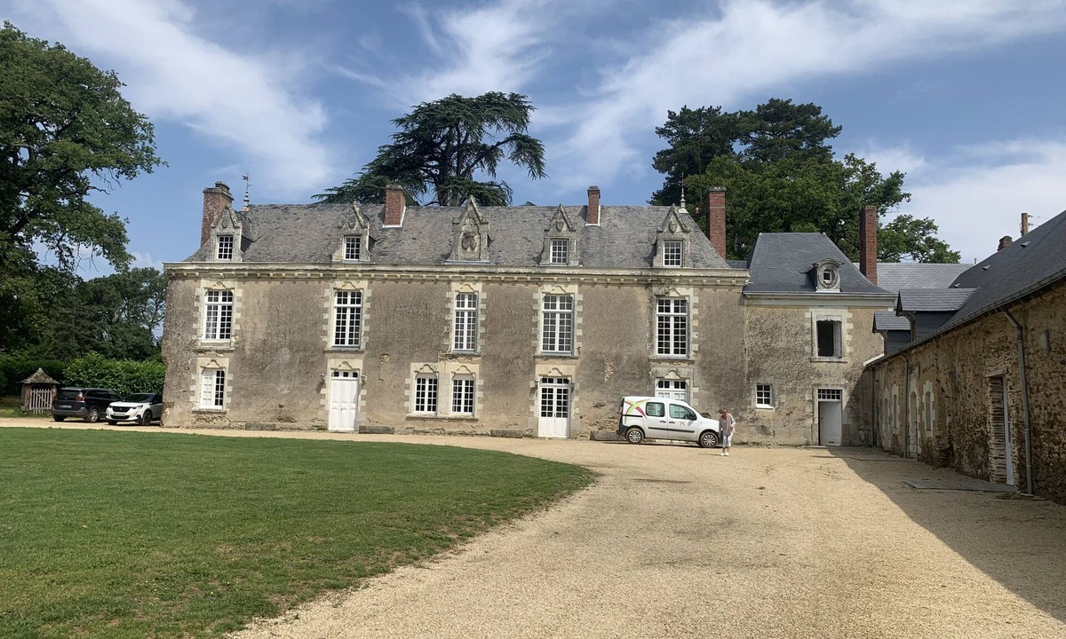 Becon-les-Granits Other | Chateau de Famille - 30 Personnes