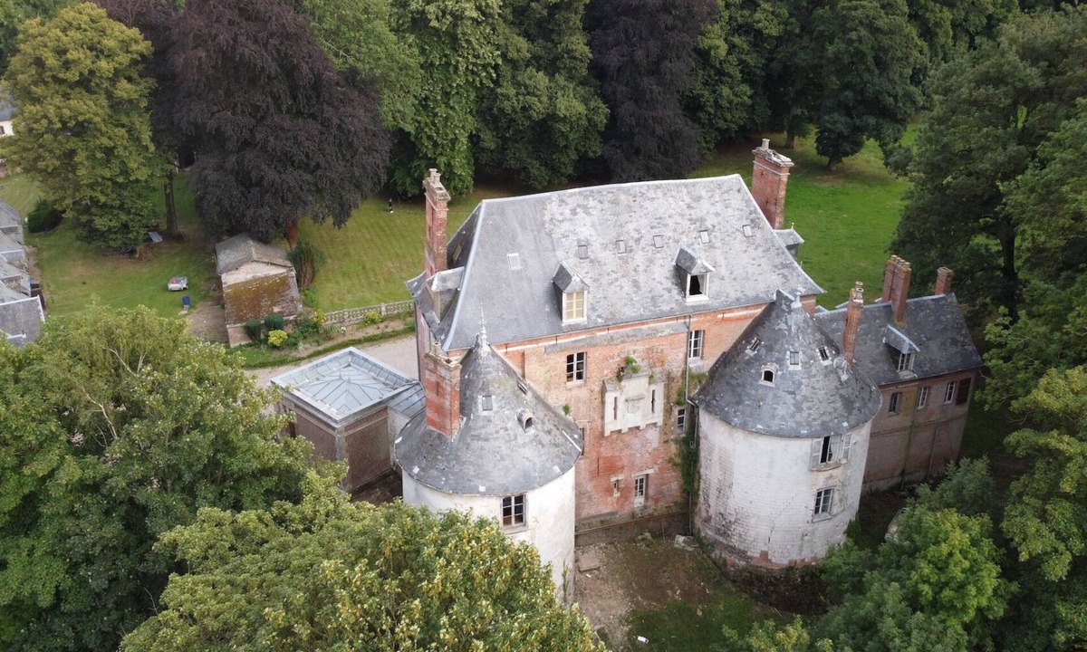 Bouillancourt-en-Sery House | Chateau de Bouillancourt en Sery