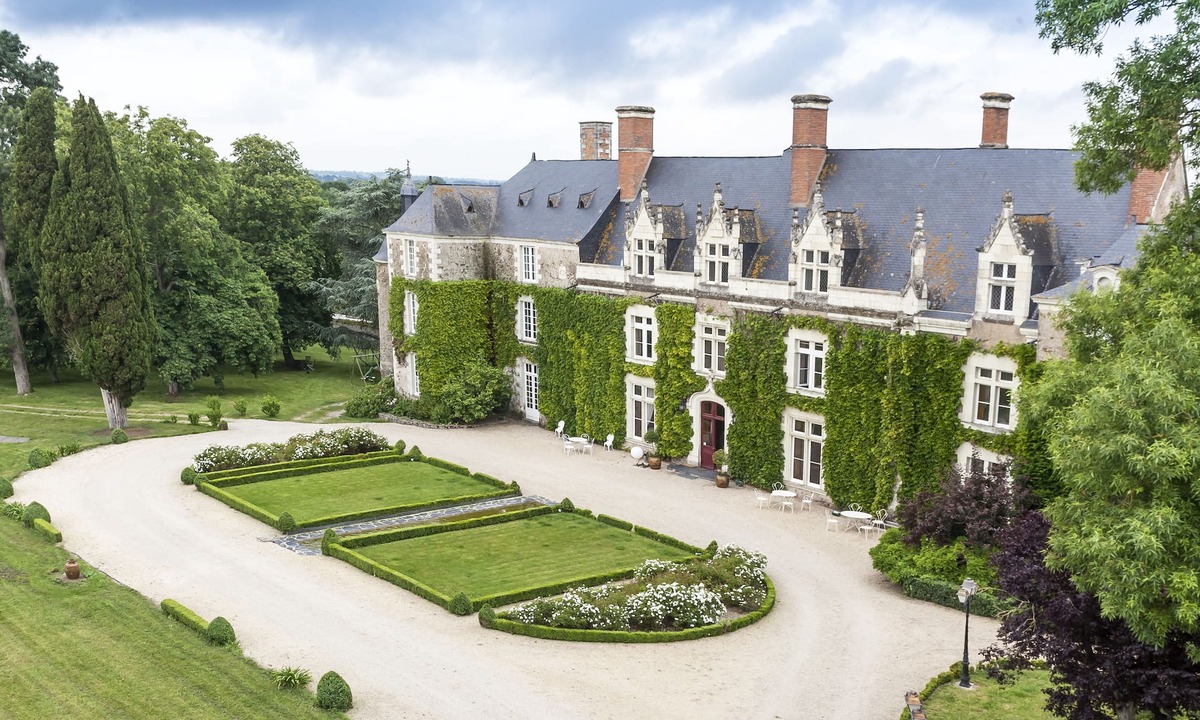 Saint-Georges-sur-Loire Hotel | Chateau de l'Epinay