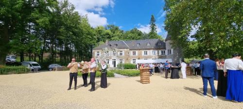 Rancennes Bed & Breakfast | Chateau de l Aviette - Rancennes