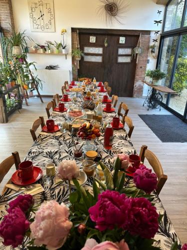 Lens-Lestang Bed & Breakfast | Chateau de la Saone