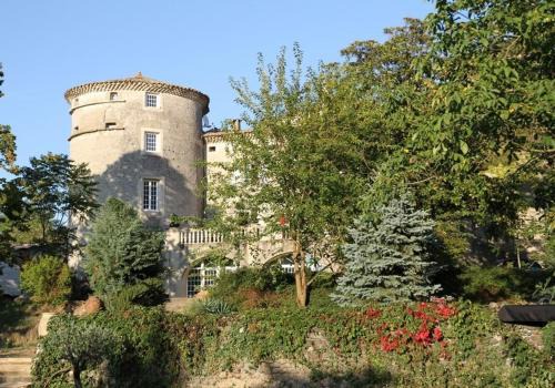 Chomerac Bed & Breakfast | Chateau de Mauras