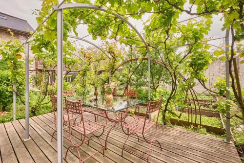 Arbin House | Chateau De Merande