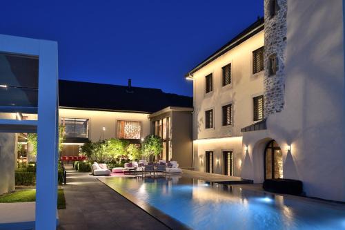 Saint-Cergues Villa | Chateau De Neydens