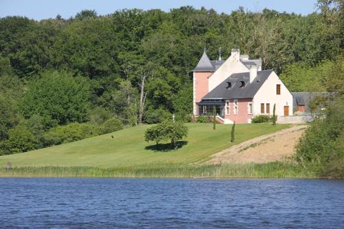 Continvoir Villa | Chateau de Vau Rozet