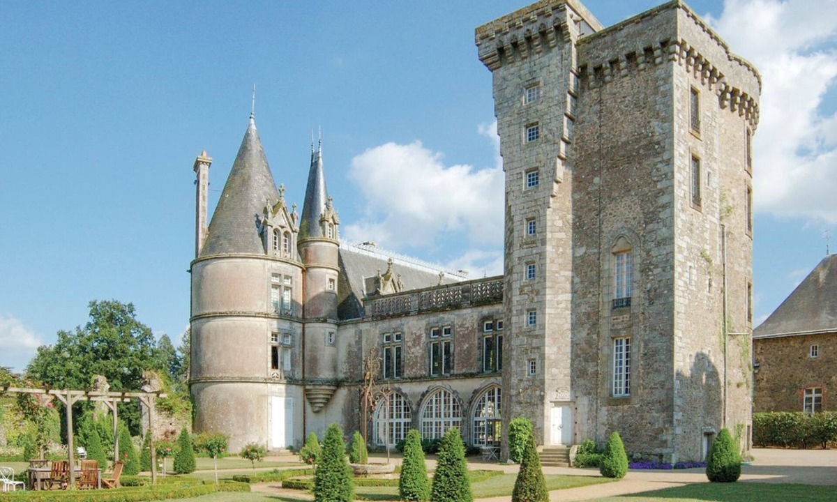 La Flocelliere Other | Chateau Des Poetes Keep