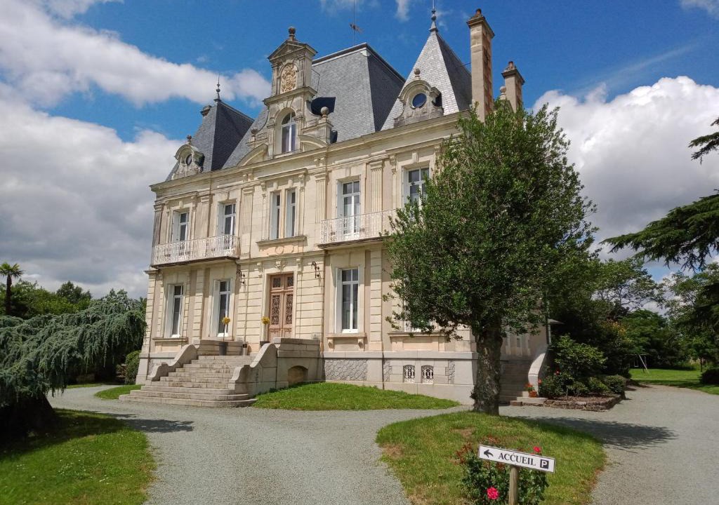 Beaulieu-sur-Layon House | Chateau du Breuil